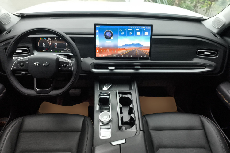 北京越野 北京BJ30 2024款 1.5T 魔核电驱进阶版中控内饰12