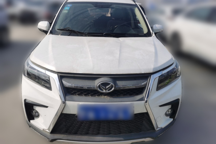 北汽幻速S5 2017款 1.3T 手动尊贵型车身外观2