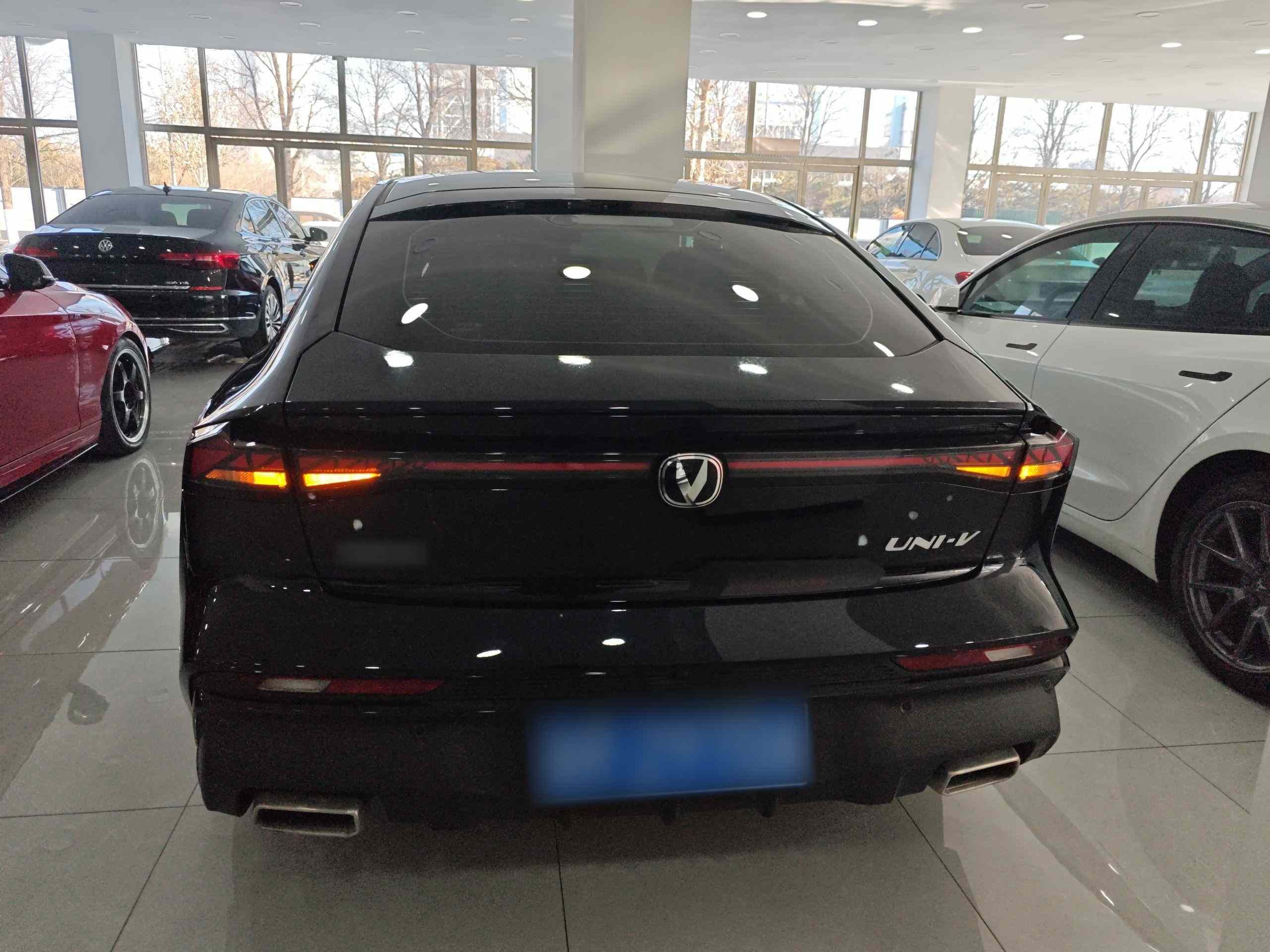 长安UNI-V 2024款 1.5T 尊贵型(5)