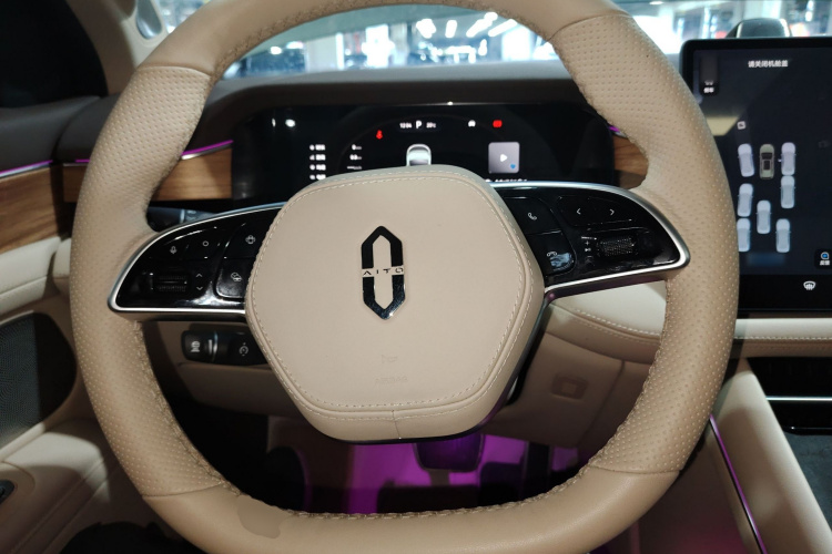 鸿蒙智行 问界M7 2024款 1.5T 智驾四驱Ultra版 5座局部细节13