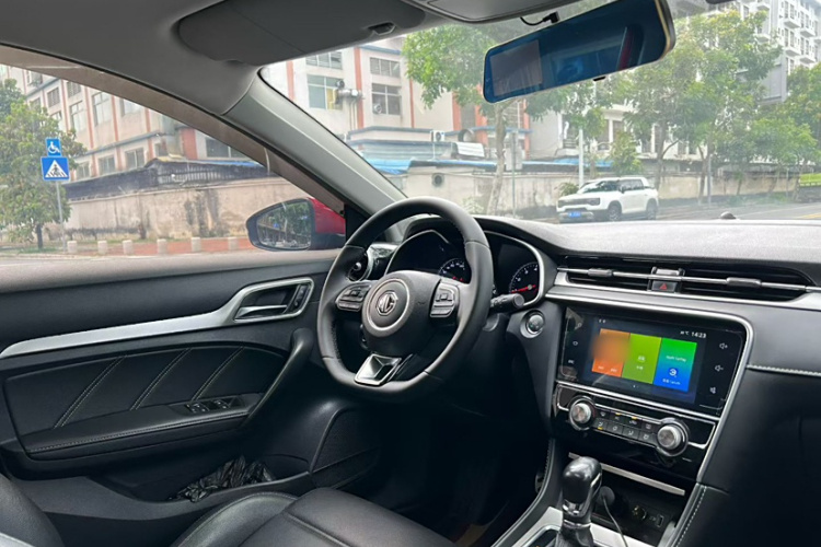 名爵 MG6 2019款 20T 自动运动版中控内饰7001
