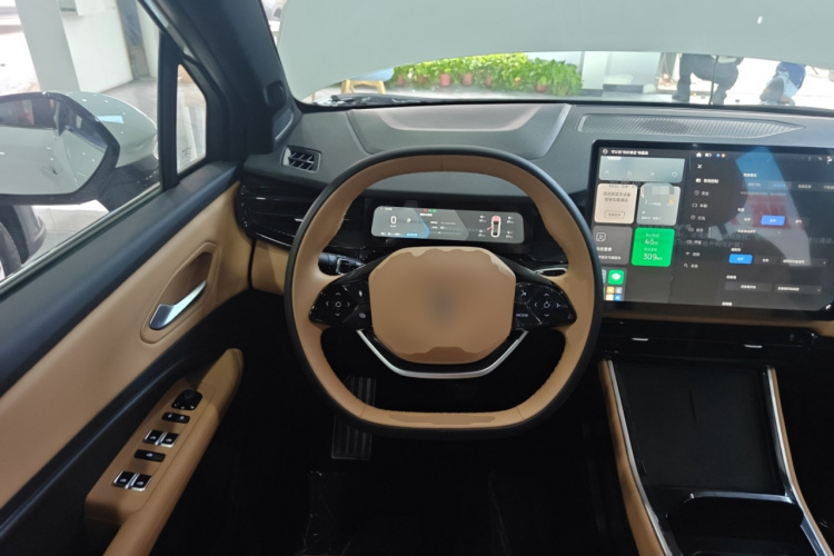 睿蓝汽车 睿蓝7 2024款 605km 荣耀版中控内饰13