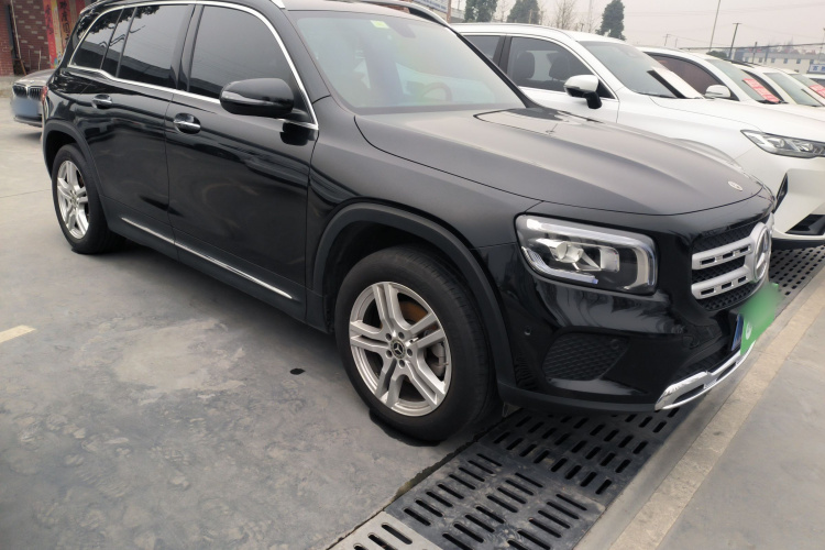 奔驰GLB 2021款 GLB 200 动感型车身外观6002