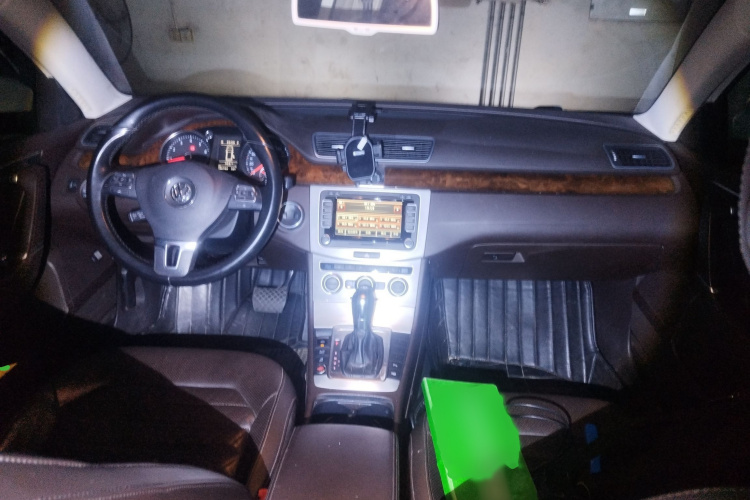 大众 迈腾(进口) 2012款 旅行版 2.0TSI 舒适型中控内饰7002