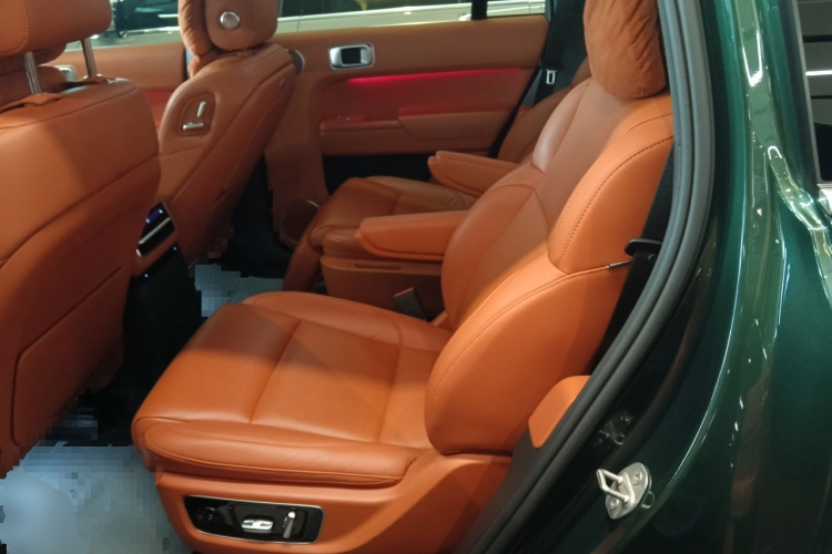 理想汽车 理想L9 2022款 Max中控内饰21