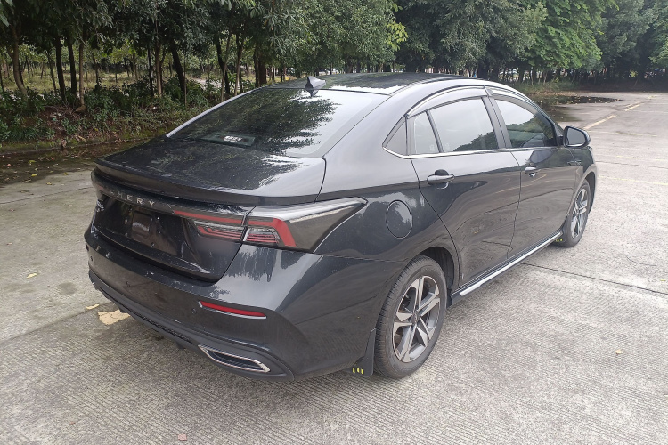 奇瑞 艾瑞泽5 PLUS 2021款 小AI 1.5T CVT享PLUS车身外观7