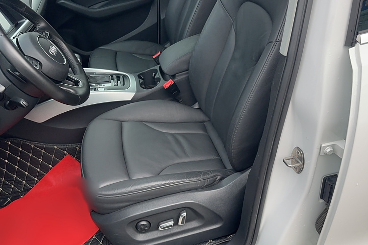 奥迪Q5 2017款 40 TFSI 技术型局部细节19