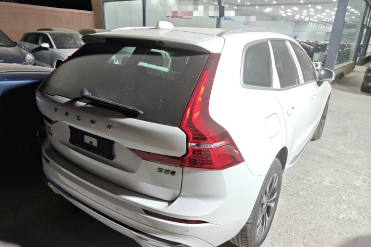 沃尔沃XC60 2025款 B5 四驱智逸豪华版车身外观6005