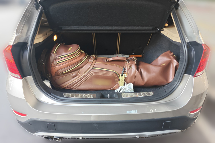 宝马X1 2014款 sDrive18i 领先型中控内饰23