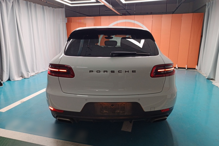 保时捷 2016款 Macan 2.0T车身外观6