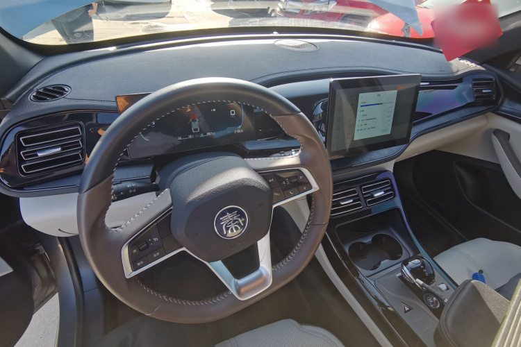 比亚迪 秦PLUS 2024款 荣耀版 DM-i 55KM领先型中控内饰12