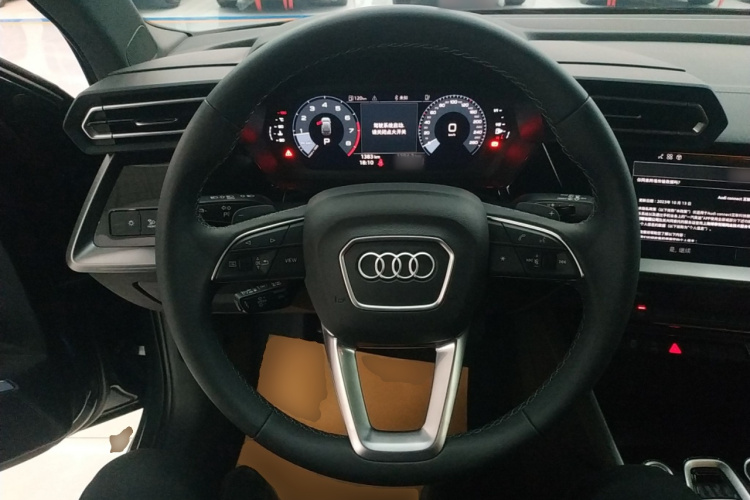 奥迪A3 2025款 Sportback 35TFSI 飞驰尊享型中控内饰13