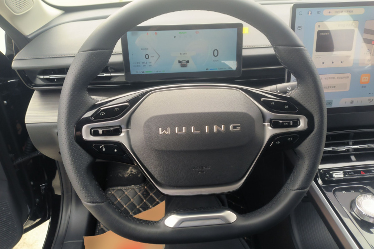 五菱汽车 五菱星光 2024款 共创版 150 进阶型中控内饰13