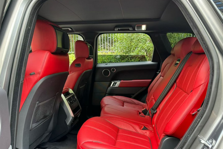 路虎 揽胜运动版 2016款 3.0 SC V6 HSE DYNAMIC中控内饰7003