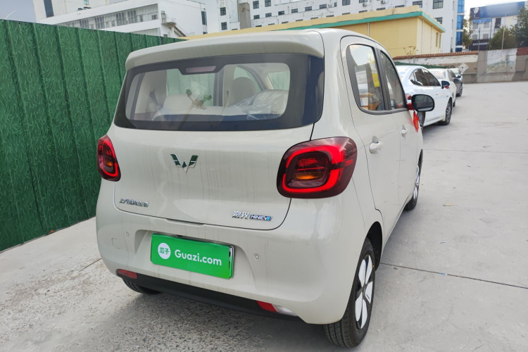 五菱汽车 宏光MINIEV 2025款 四门版 进阶款车身外观7