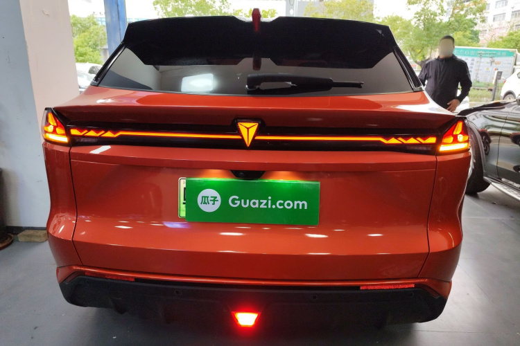 深蓝汽车 深蓝S07 2024款 215Max 乾崑智驾ADS SE增程版车身外观6