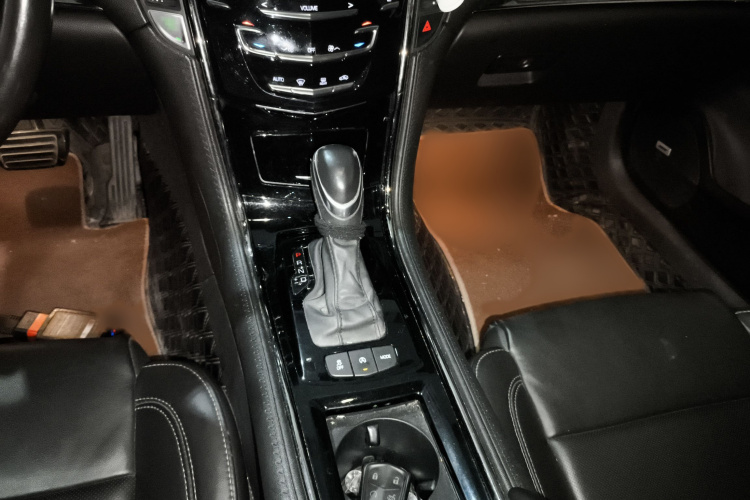 凯迪拉克ATS-L 2017款 28T 时尚型局部细节18