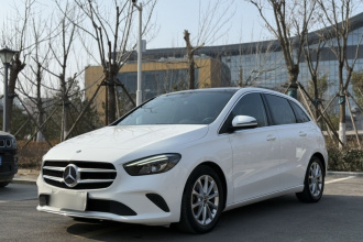 奔驰B级 2020款 B 200 时尚型