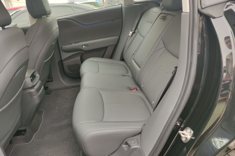 小鹏G6 2025款 625 长续航 Max 科技版中控内饰7004