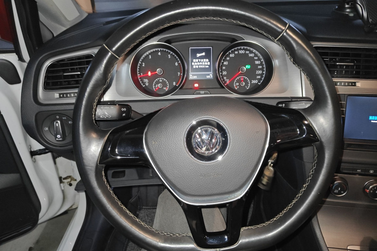 大众 高尔夫 2015款 1.4TSI 自动舒适型中控内饰13