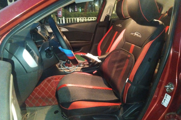 马自达3 昂克赛拉 2017款 三厢 1.5L 手动舒适型 国V中控内饰19