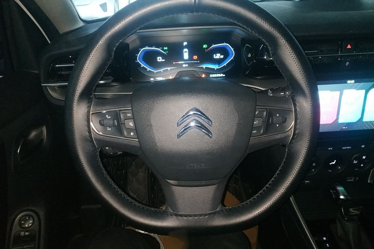 雪铁龙C3-XR 2021款 190THP DCT致尚版中控内饰13