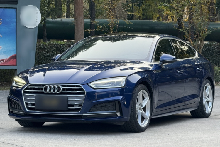 奥迪A5 2017款 Sportback 40 TFSI 时尚型车身外观1