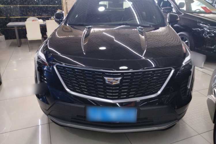 凯迪拉克XT4 2020款 28T 两驱领先型车身外观2