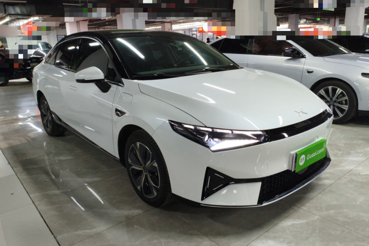 小鹏P5 2021款 550G车身外观3