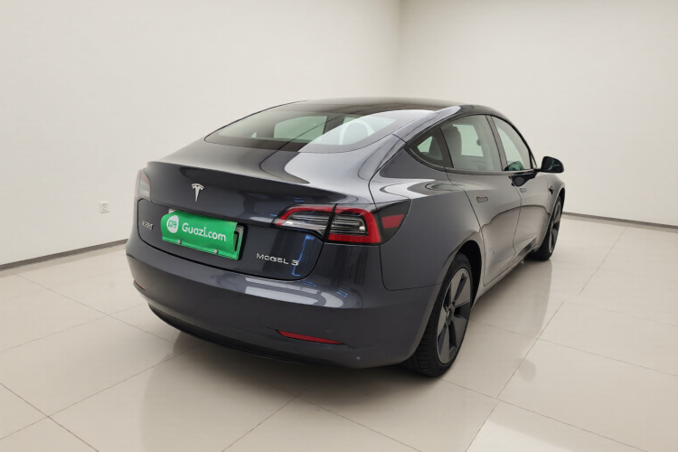 特斯拉 Model 3 2022款 后轮驱动版车身外观7