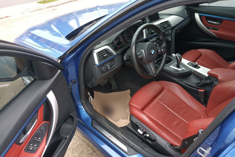 宝马3系 2019款 320i M运动套装中控内饰20