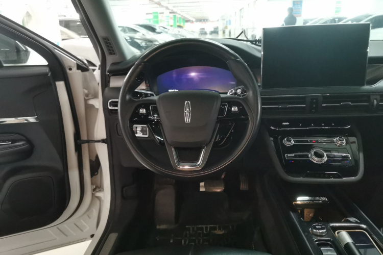 林肯 冒险家新能源 2021款 PHEV 四驱e享版中控内饰13