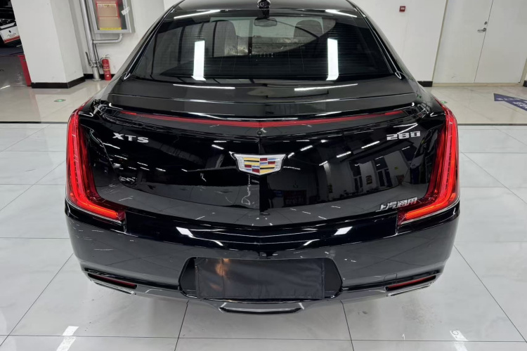 凯迪拉克XTS 2018款 28T 精英型车身外观6