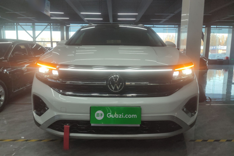 大众 揽境 2022款 380TSI 四驱豪华佳境版Pro 6座车身外观2