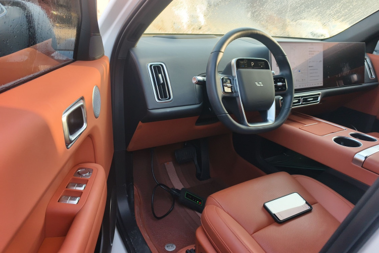 理想汽车 理想L6 2024款 Max中控内饰7003
