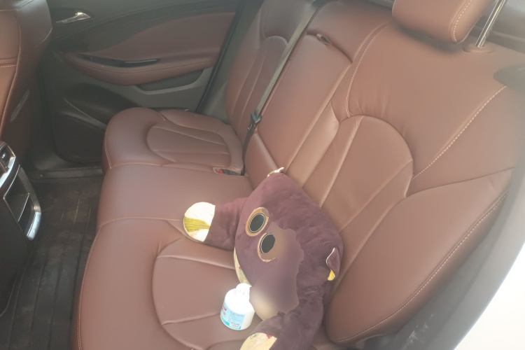 别克 昂科威 2015款 20T 四驱精英型中控内饰21