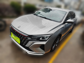 东风风神 奕炫MAX 2021款 1.5T 超能型爸版