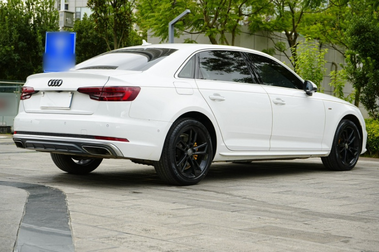 奥迪A4L 2019款 40 TFSI 运动型 国VI车身外观6007