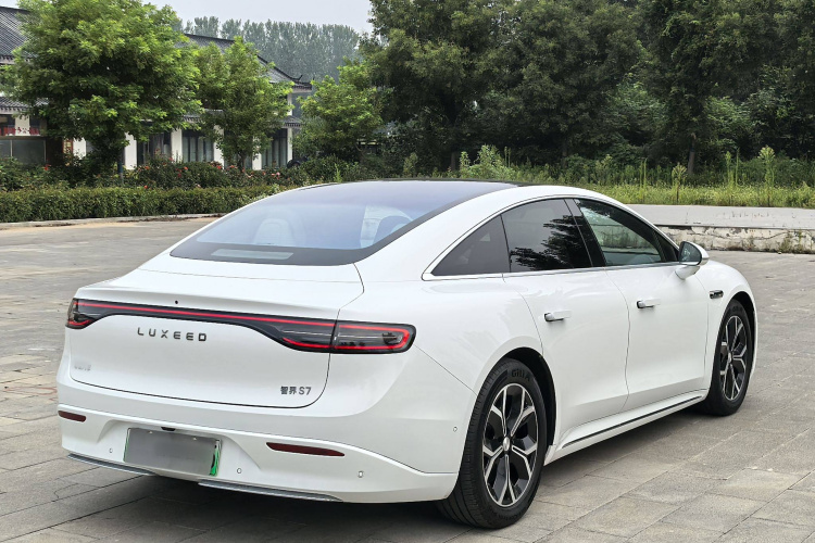 鸿蒙智行 智界S7 2025款 855km Max车身外观6005