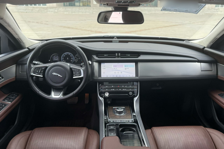 捷豹XFL 2018款 XFL 2.0T 250PS 尊享版中控内饰7001