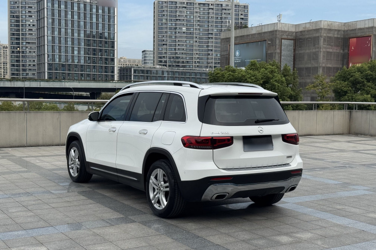 奔驰GLB 2020款 GLB 200 动感型车身外观6006