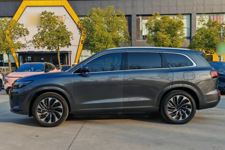 鸿蒙智行 问界M7 2024款 1.5T 后驱Plus版 5座车身外观6006