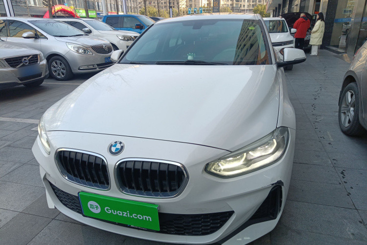 宝马1系 2019款 118i M运动套装车身外观2