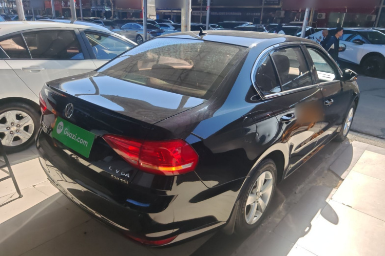 大众 朗逸 2015款 1.6L 手动风尚版车身外观7