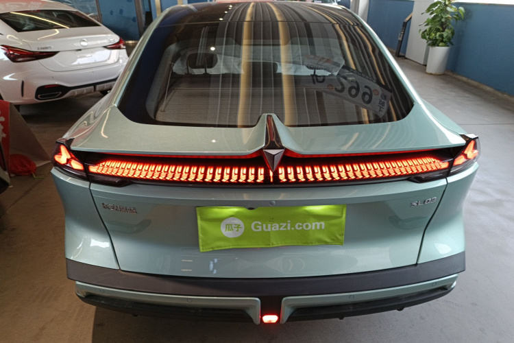 深蓝汽车 深蓝SL03 2022款 1.5L 1200增程版车身外观6004