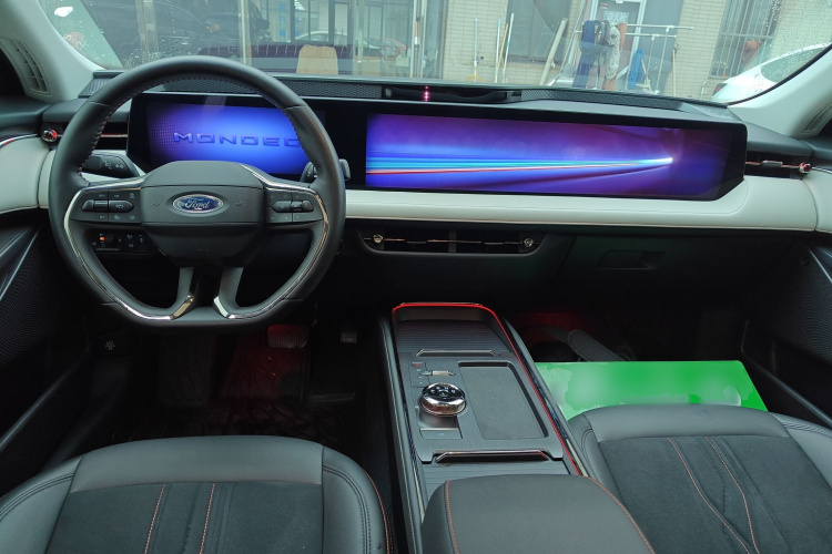 福特 蒙迪欧 2022款 EcoBoost 245 至尊型中控内饰12