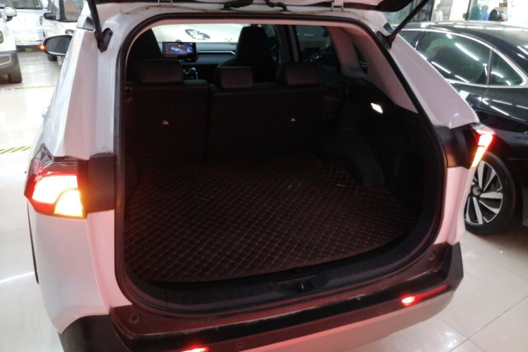 丰田 RAV4荣放 2023款 2.0L CVT两驱风尚Plus版局部细节23