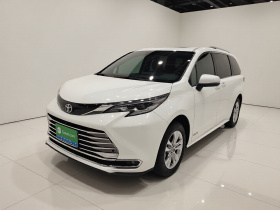 丰田 赛那SIENNA 2023款 2.5L混动 舒适版