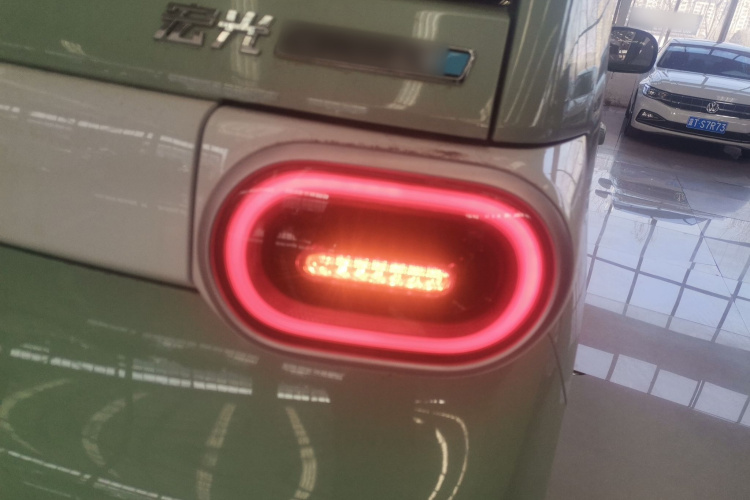 五菱汽车 宏光MINIEV 2024款 第三代 215km 青春版车身外观6006