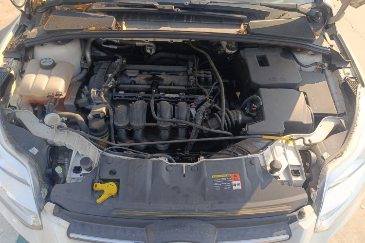 福特 福克斯 2012款 三厢 1.6L 自动风尚型局部细节24